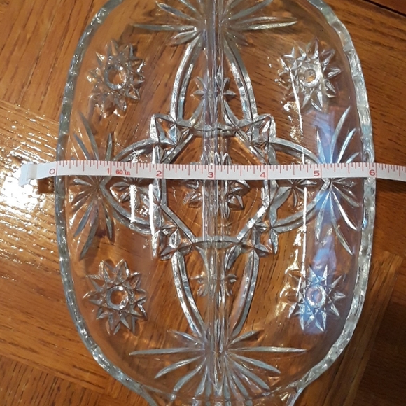 🍪TRADED🍪Crystal divided dish w/ serving handles - Picture 11 of 12